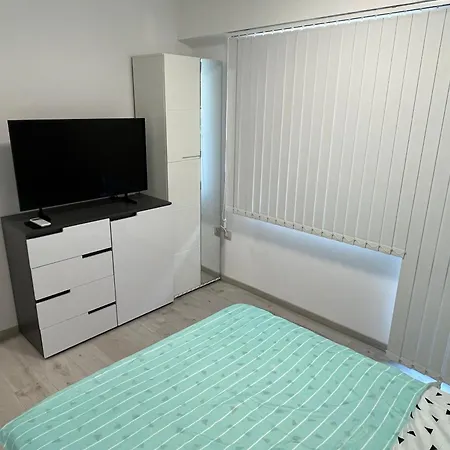 Deluxe * Varna